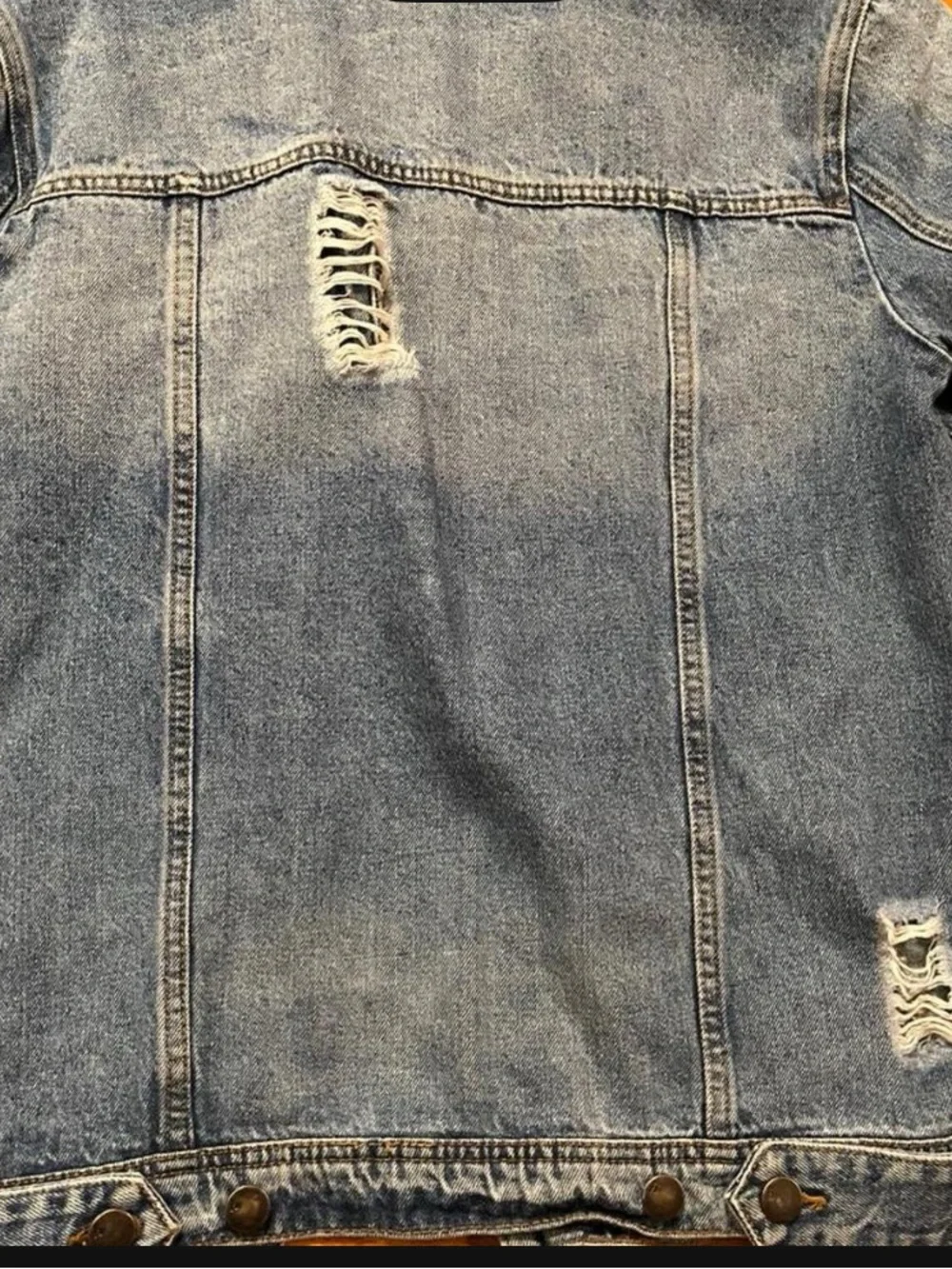 Jeans Subcategory Identification